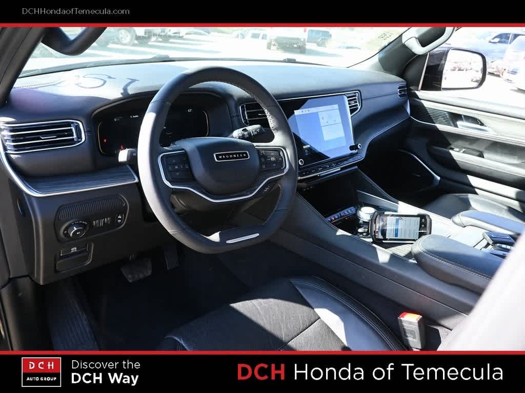 Thumbnail: 2024 Jeep Wagoneer - 8