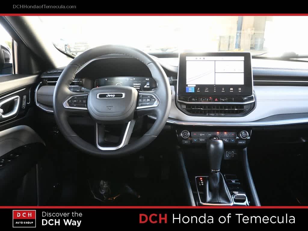 Thumbnail: 2023 Jeep Compass - 8