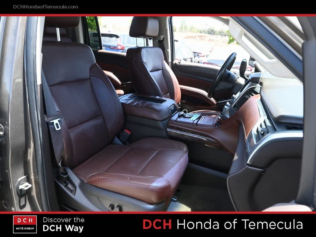 Thumbnail: 2016 Chevrolet Suburban - 21
