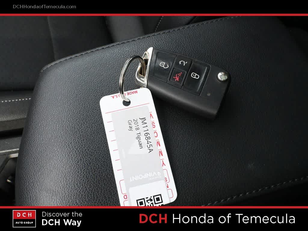 Thumbnail: 2018 Volkswagen Tiguan - 8