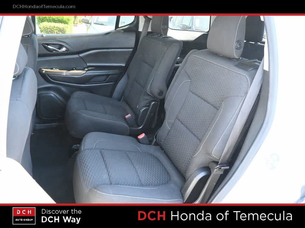 Thumbnail: 2017 GMC Acadia - 19