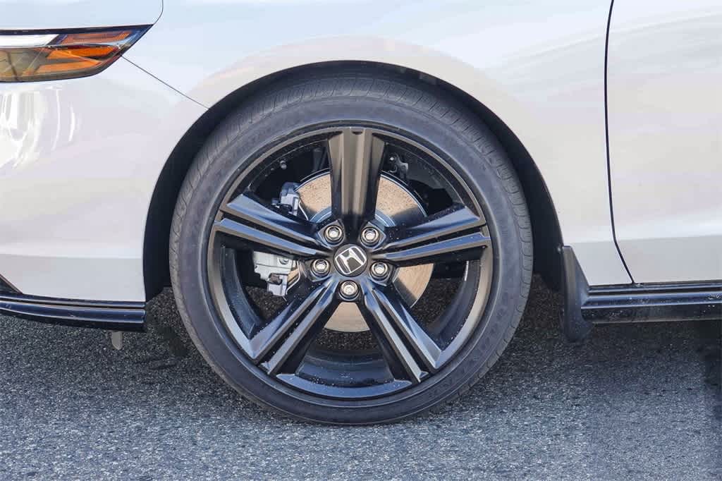 2025 Honda Accord Sport-L 10