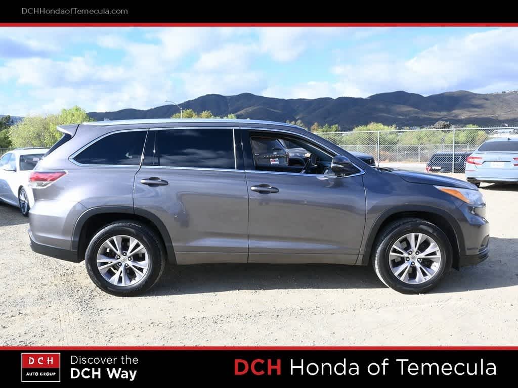 Thumbnail: 2015 Toyota Highlander - 5