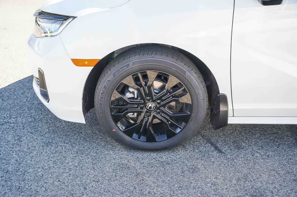 Thumbnail: 2026 Honda Odyssey - 9