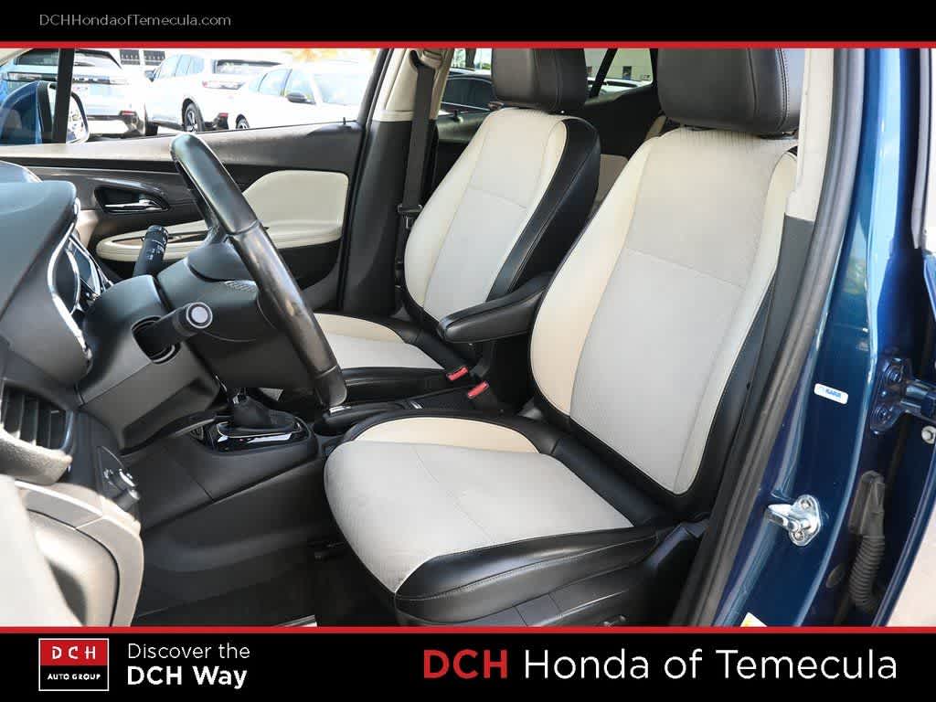 Thumbnail: 2020 Buick Encore - 18