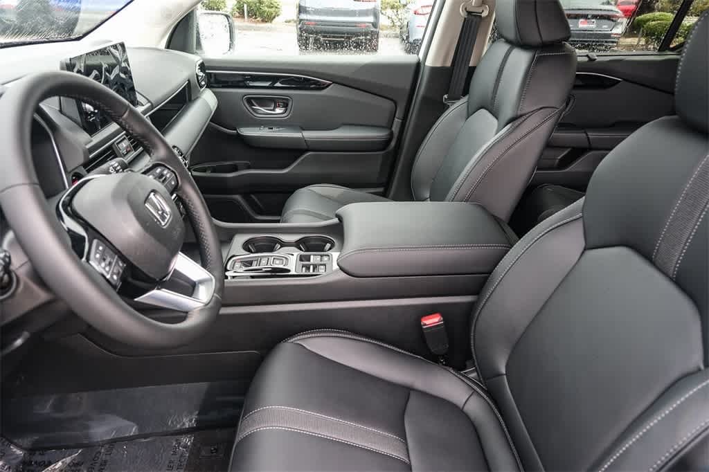Thumbnail: 2025 Honda Pilot - 17