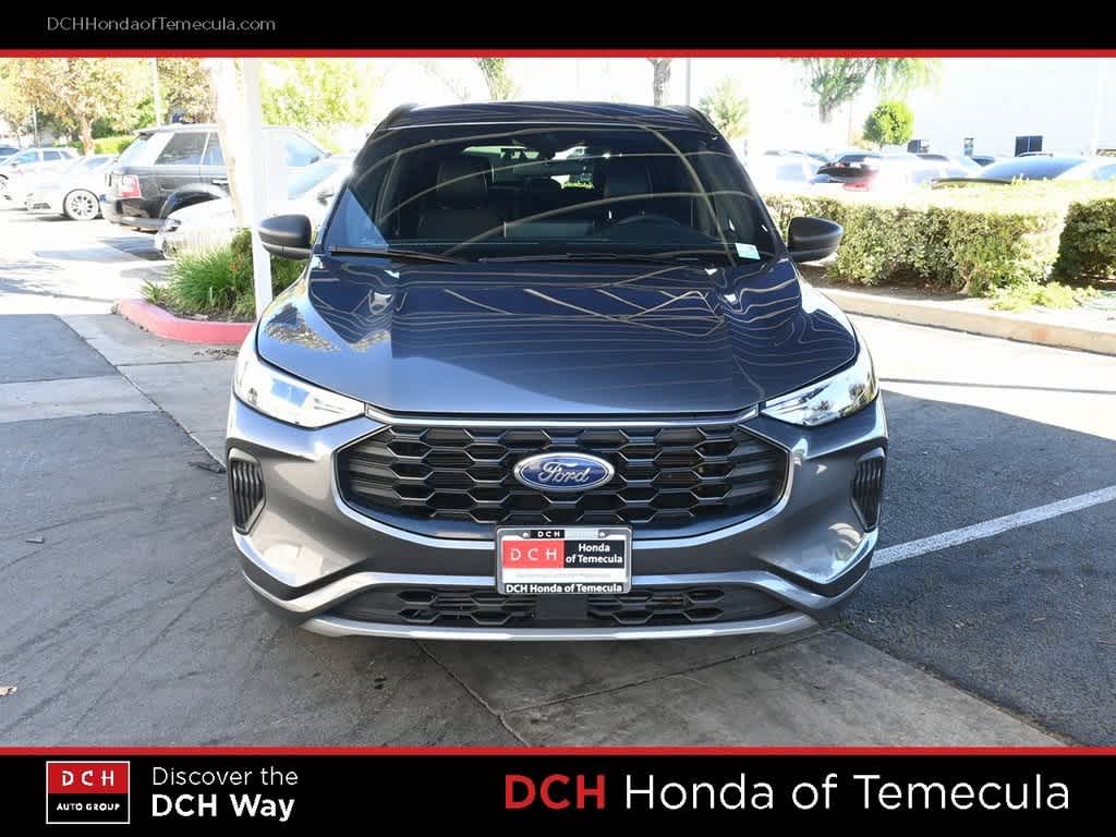 Thumbnail: 2023 Ford Escape - 2