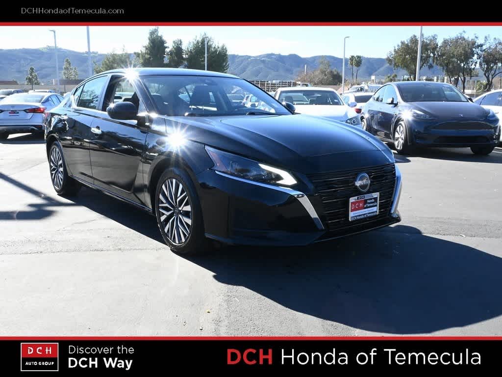 Thumbnail: 2023 Nissan Altima - 3