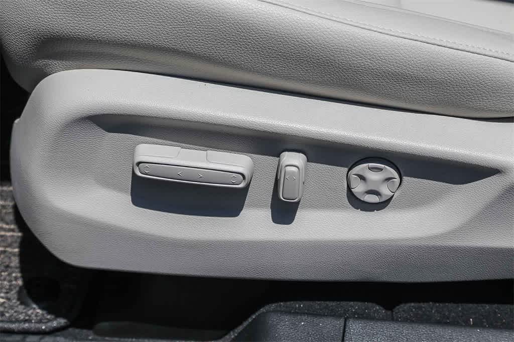 Thumbnail: 2026 Honda Odyssey - 22