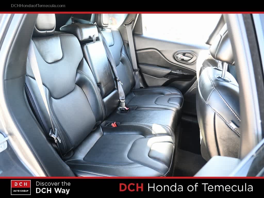 Thumbnail: 2023 Jeep Cherokee - 19