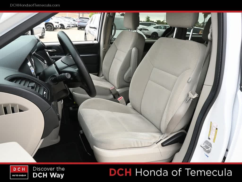 Thumbnail: 2019 Dodge Grand Caravan - 17