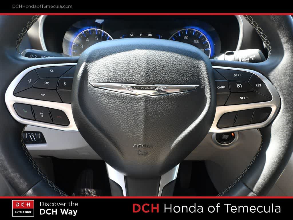Thumbnail: 2023 Chrysler Voyager - 8