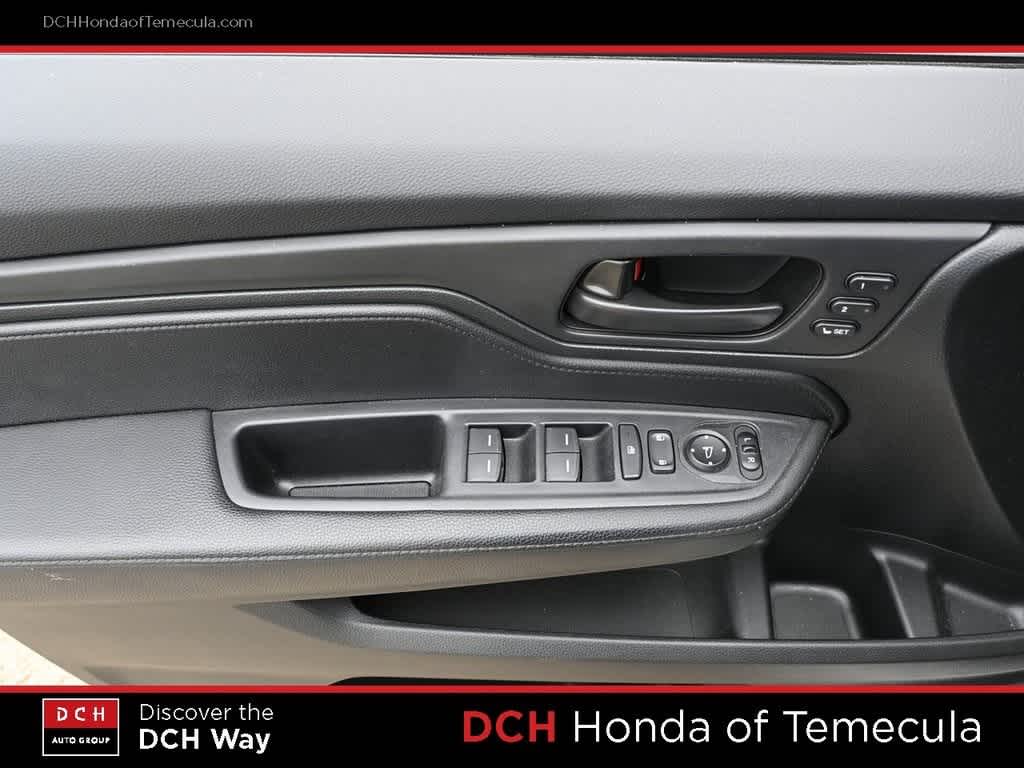 Thumbnail: 2023 Honda Odyssey - 15