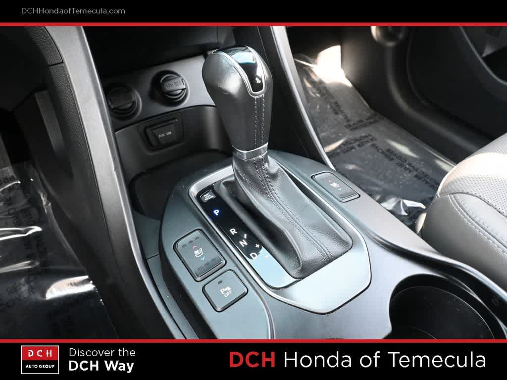 Thumbnail: 2015 Hyundai Santa Fe - 11