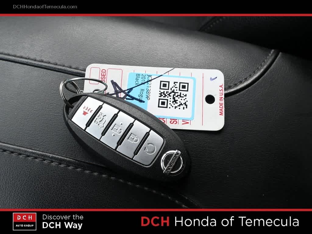 Thumbnail: 2018 Nissan Rogue - 15