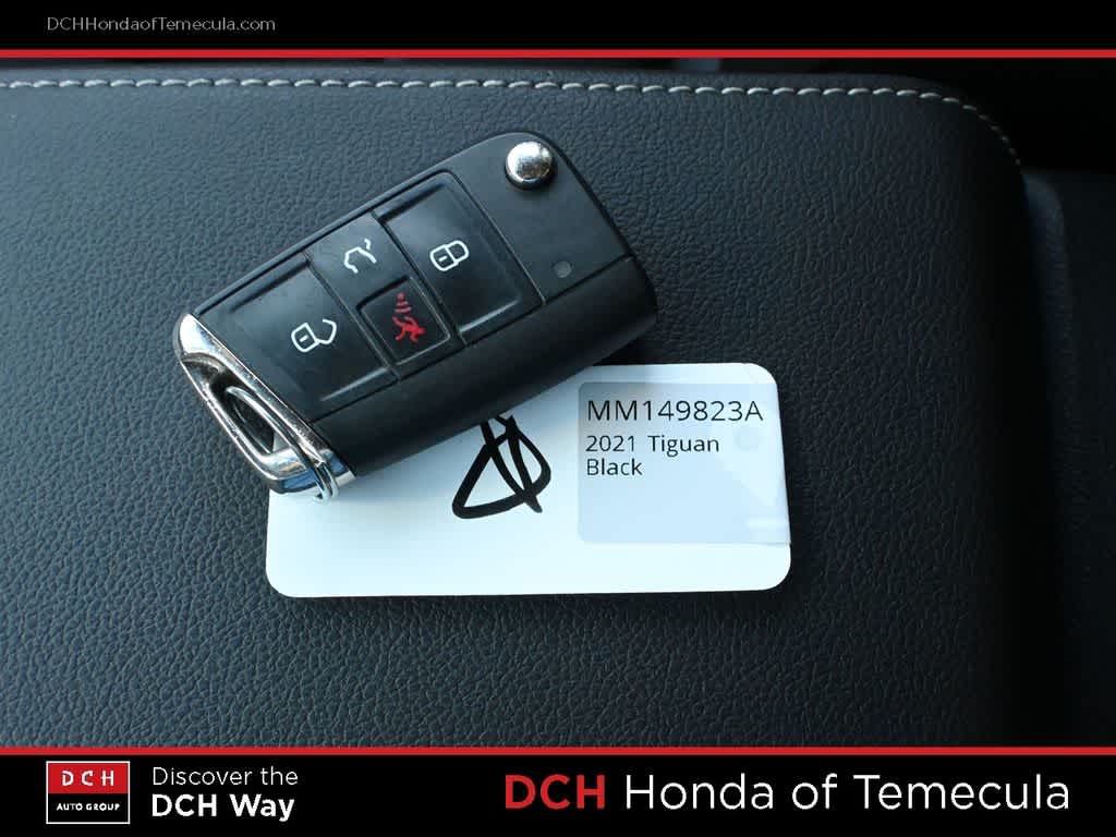 Thumbnail: 2021 Volkswagen Tiguan - 15