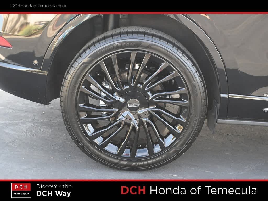 Thumbnail: 2021 Lincoln Corsair - 24