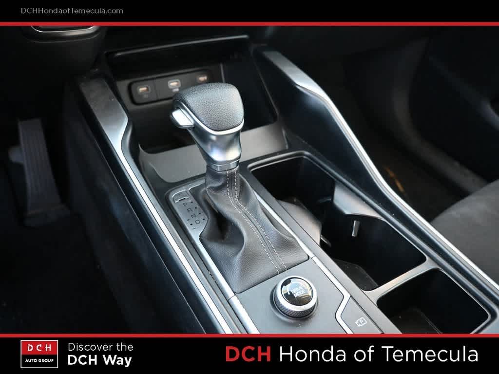 Thumbnail: 2023 Kia Sorento - 11