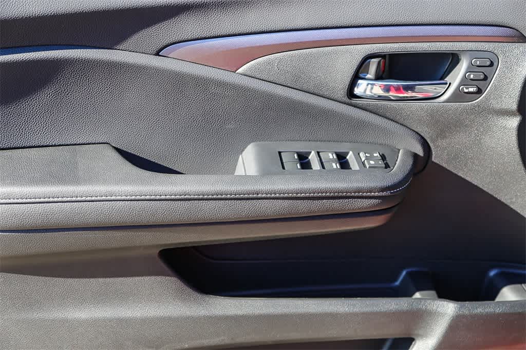 Thumbnail: 2026 Honda Ridgeline - 20