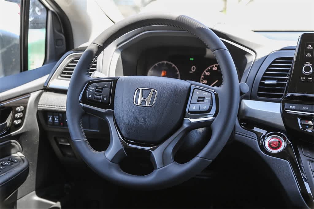 Thumbnail: 2026 Honda Odyssey - 15