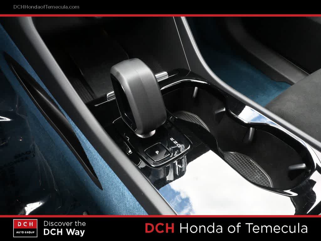 Thumbnail: 2023 Volvo C40 - 10