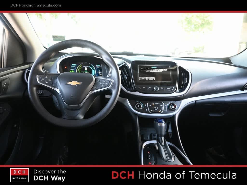 Thumbnail: 2018 Chevrolet Volt - 8