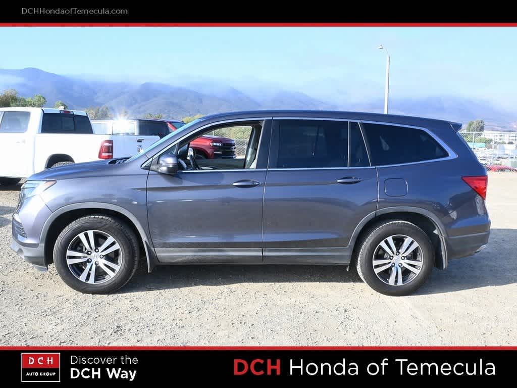 Thumbnail: 2017 Honda Pilot - 4