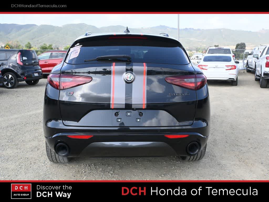 Thumbnail: 2020 Alfa Romeo Stelvio - 6