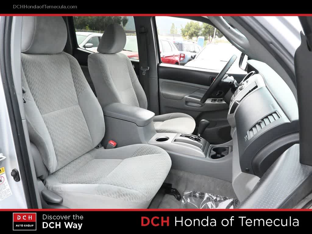 Thumbnail: 2010 Toyota Tacoma - 21