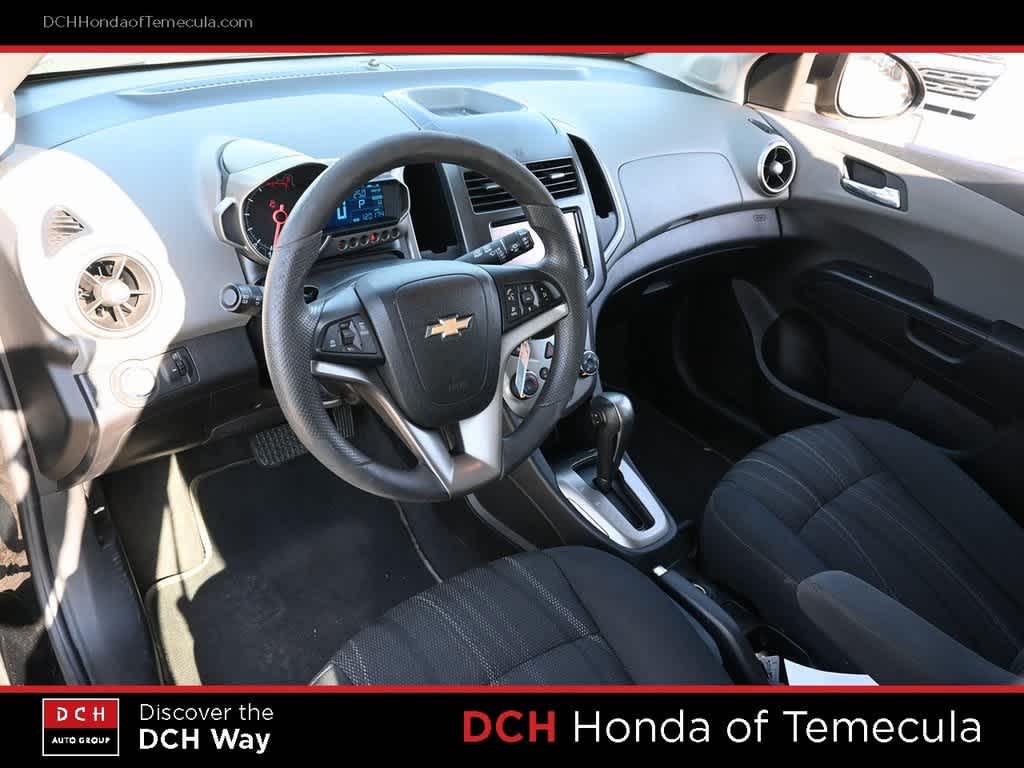 Thumbnail: 2016 Chevrolet Sonic - 8
