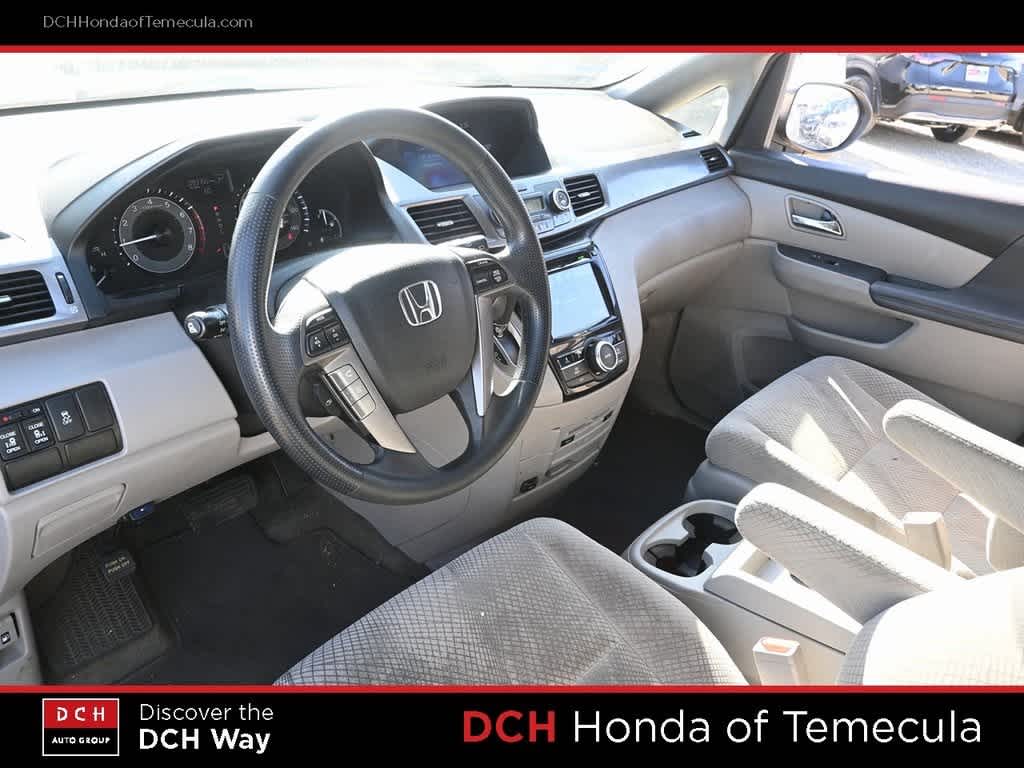 2017 Honda Odyssey SE 8
