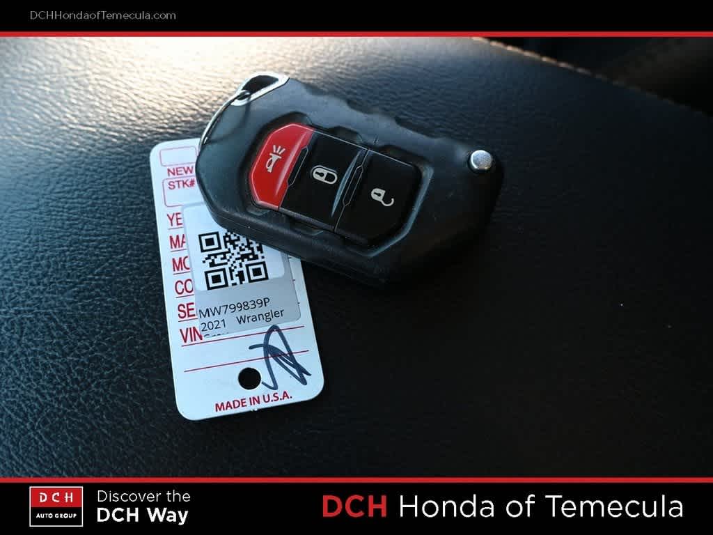 Thumbnail: 2021 Jeep Wrangler - 15