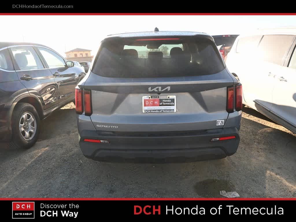 Thumbnail: 2023 Kia Sorento - 6
