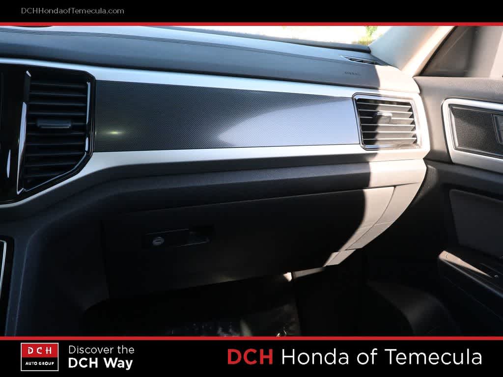 Thumbnail: 2022 Volkswagen Atlas - 14