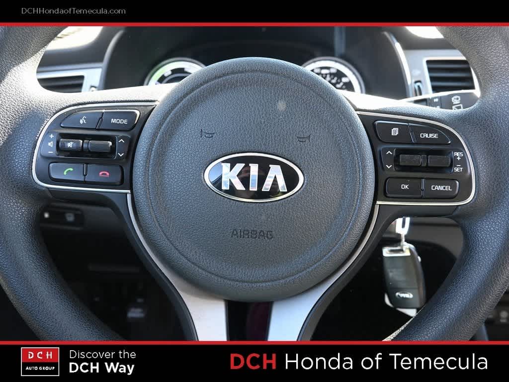 Thumbnail: 2017 Kia Niro - 9