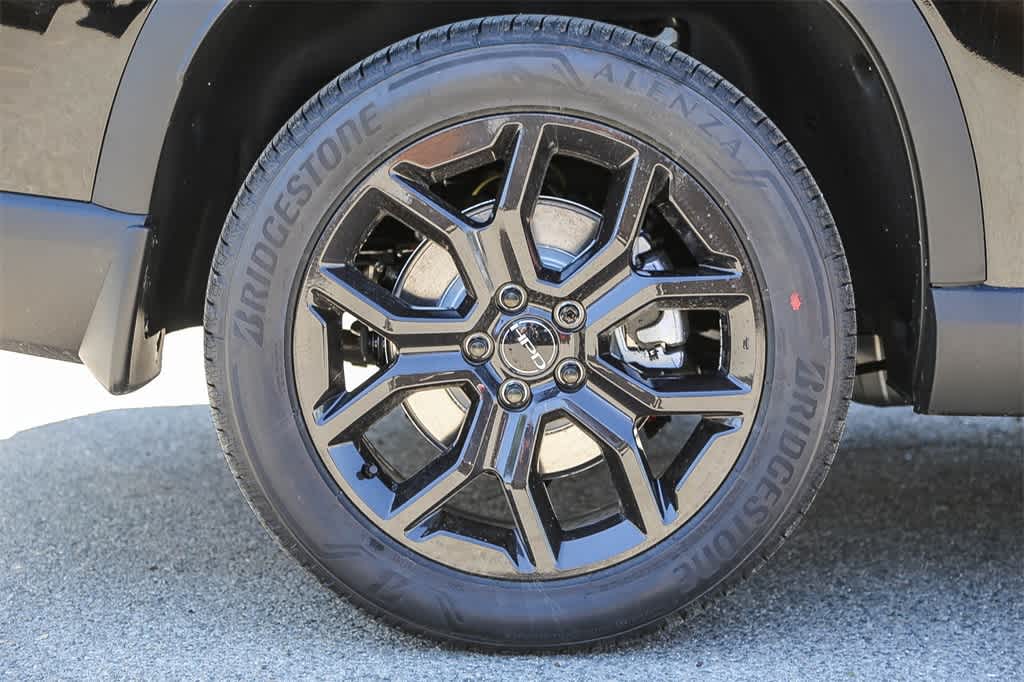 2025 Honda Pilot Touring 10