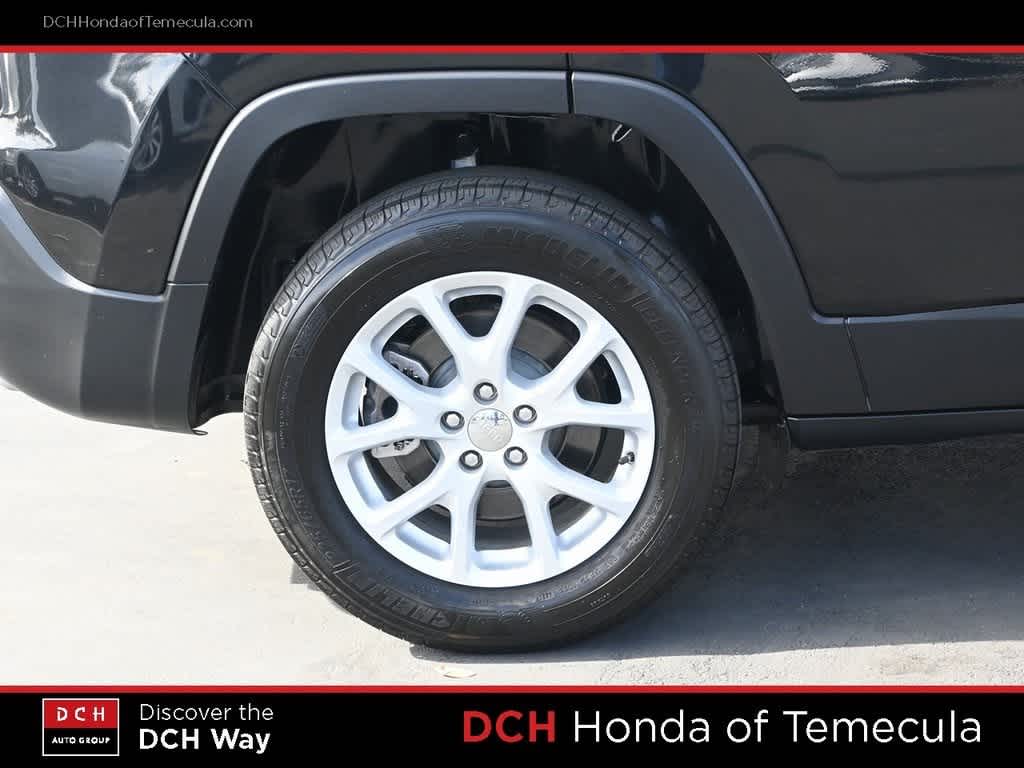 Thumbnail: 2016 Jeep Cherokee - 23