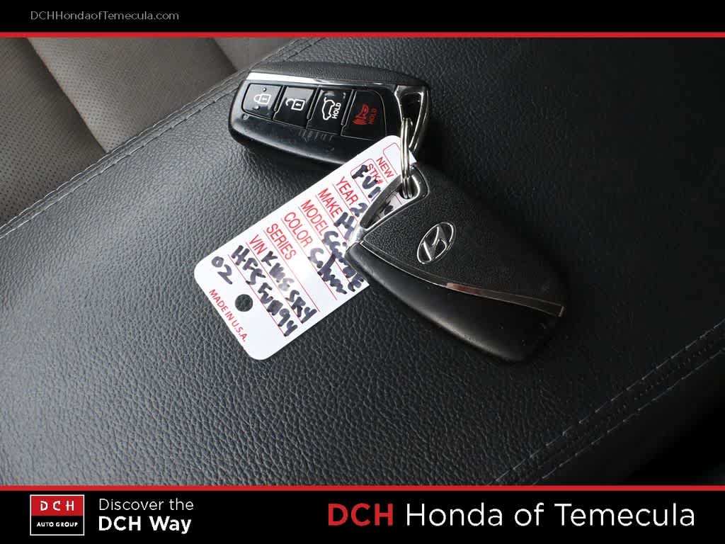 Thumbnail: 2015 Hyundai Santa Fe - 8