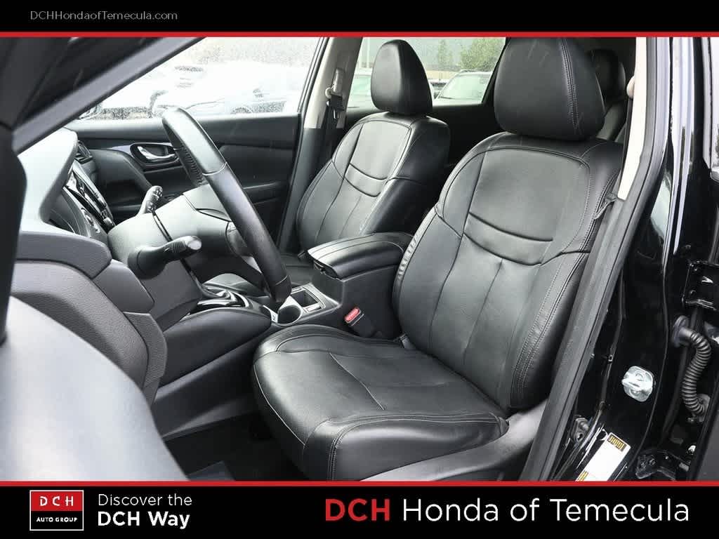 Thumbnail: 2018 Nissan Rogue - 18