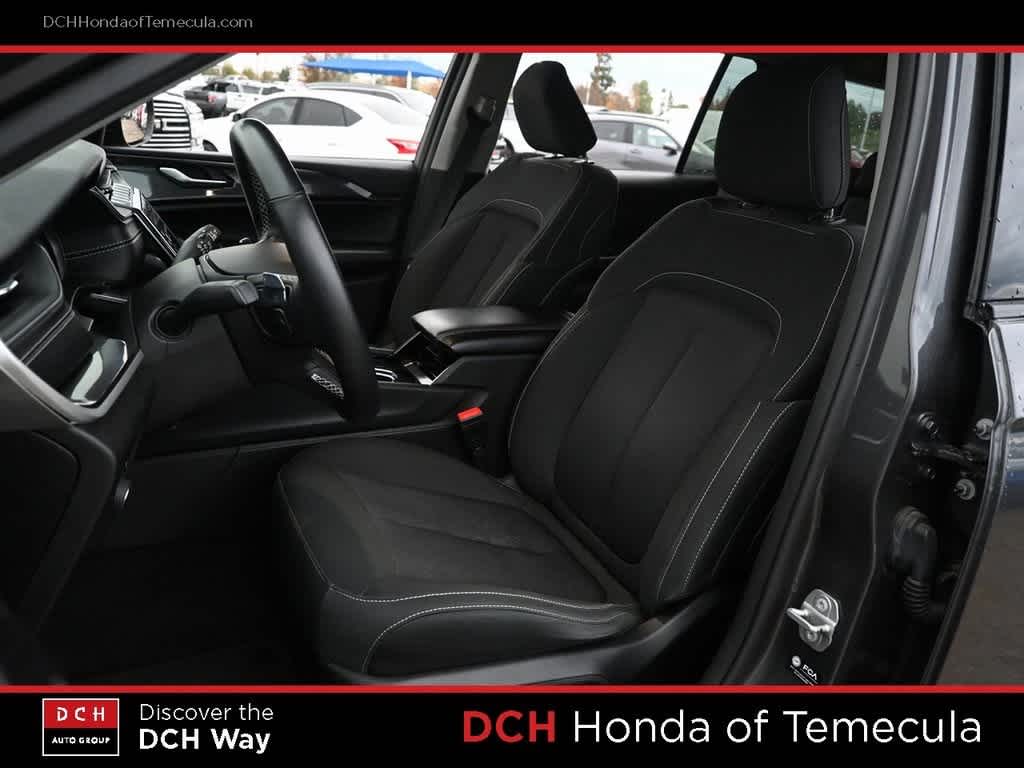 Thumbnail: 2021 Jeep Grand Cherokee L - 16