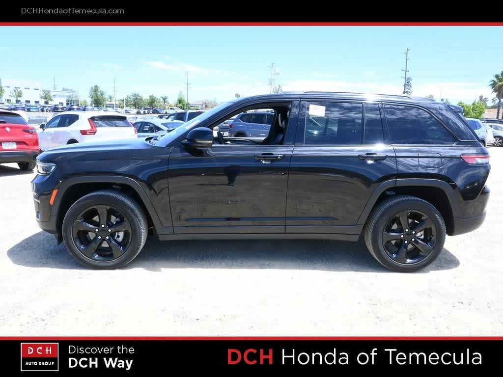 Thumbnail: 2022 Jeep Grand Cherokee - 4