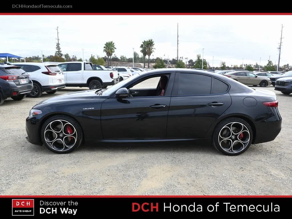 Thumbnail: 2023 Alfa Romeo Giulia - 4