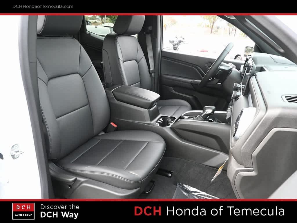 Thumbnail: 2024 Chevrolet Colorado - 21