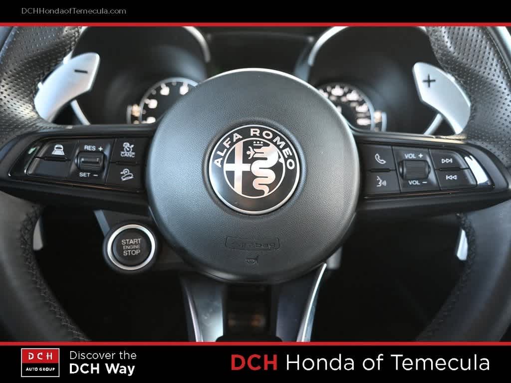 Thumbnail: 2023 Alfa Romeo Stelvio - 9