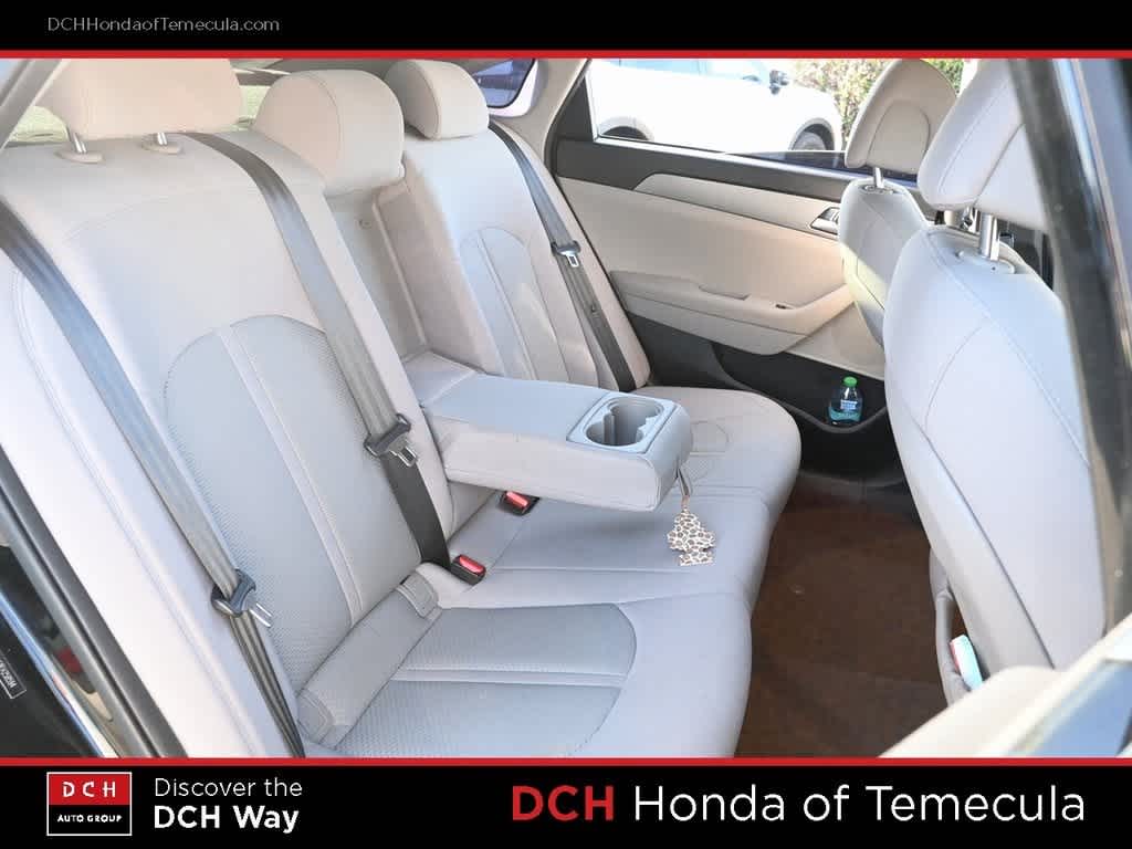 Thumbnail: 2015 Hyundai Sonata - 19