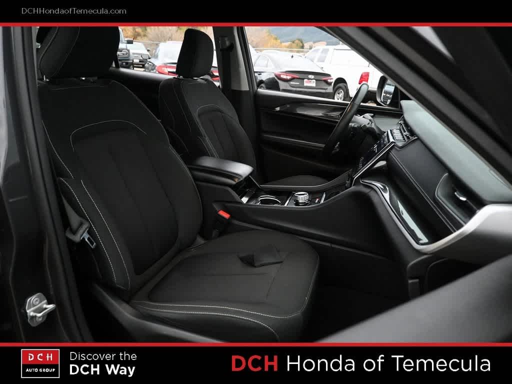 Thumbnail: 2021 Jeep Grand Cherokee L - 17