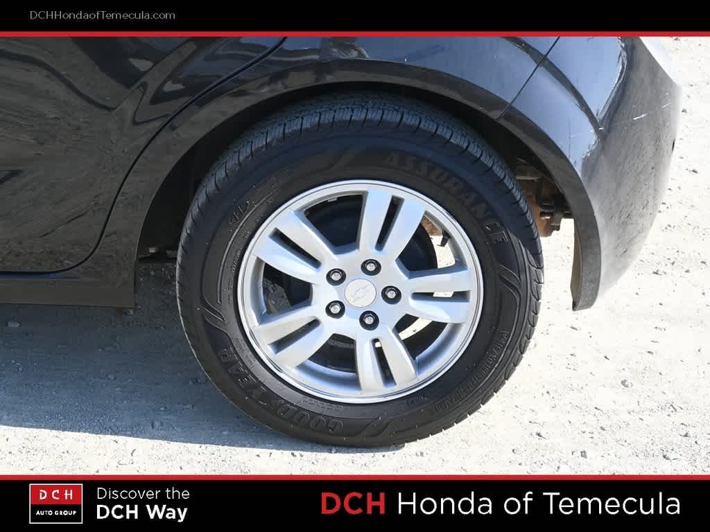 Thumbnail: 2016 Chevrolet Sonic - 22