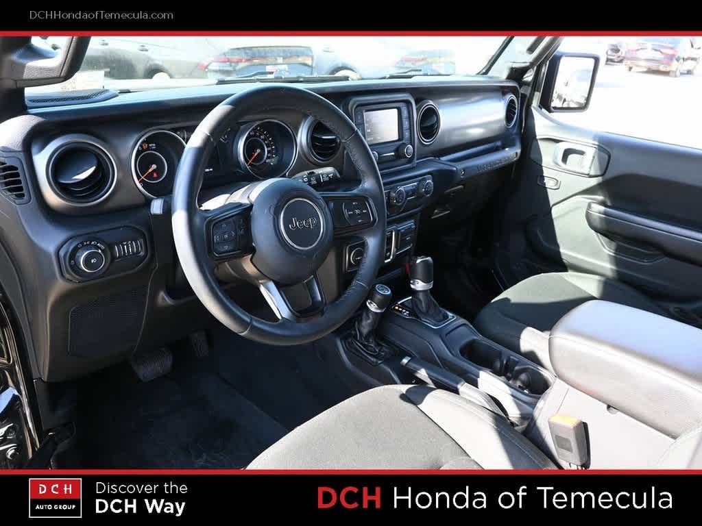 Thumbnail: 2019 Jeep Wrangler - 8