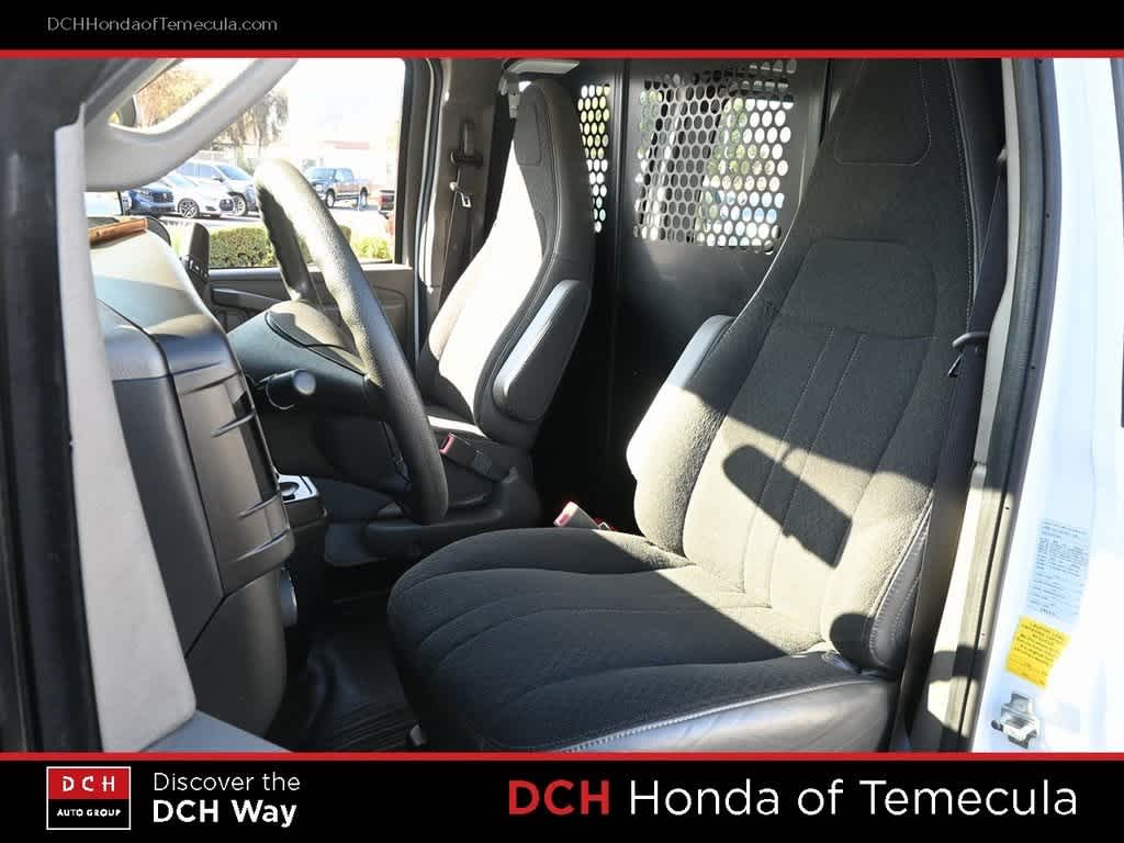 Thumbnail: 2024 GMC Savana - 18