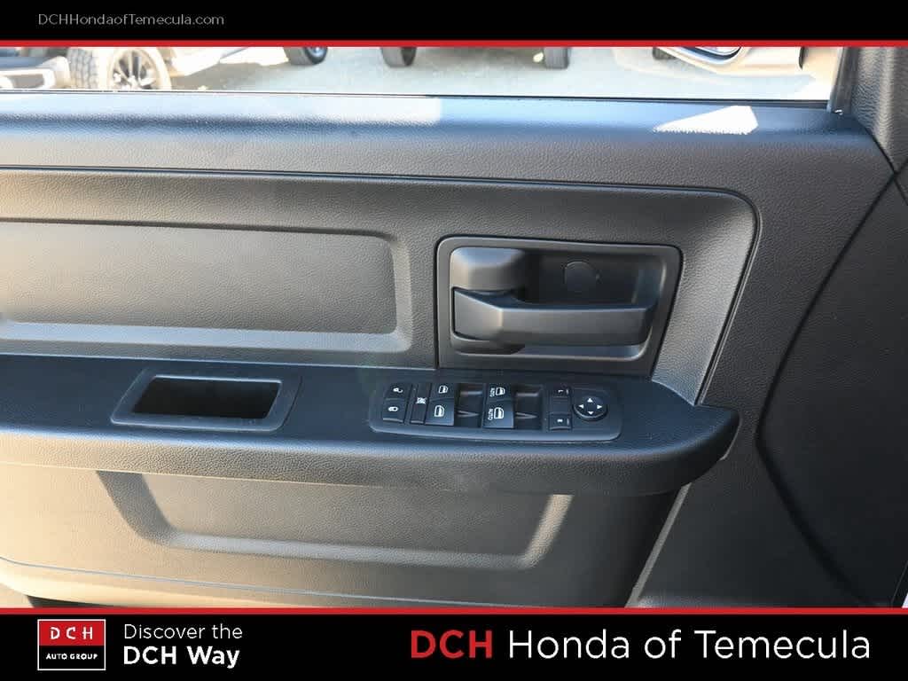 Thumbnail: 2021 RAM 1500 Classic - 14